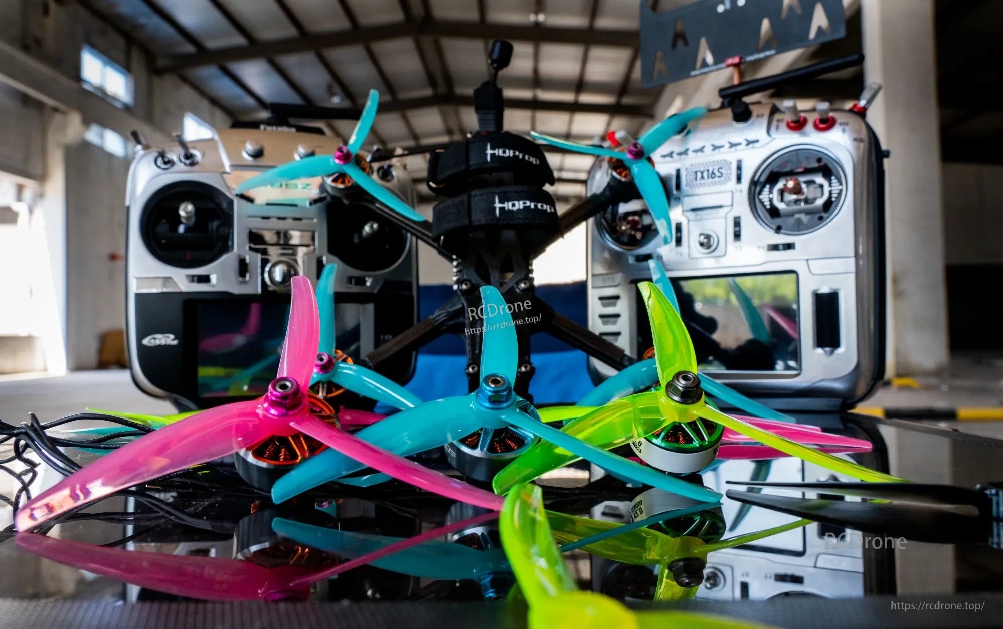HQ Juicy Prop J40 5.1x4x3 3-blade polycarbonate propellers mounted on a quadcopter (2CW+2CCW), 5mm shaft