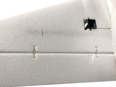 MFD Crosswing Nimbus Pro V2, the main wing is updated with a new shape of the airfoil .