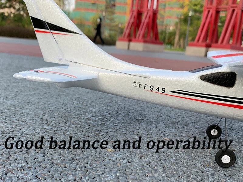WLtoys F949 Airplane, Good balance and operability Pro) F 9