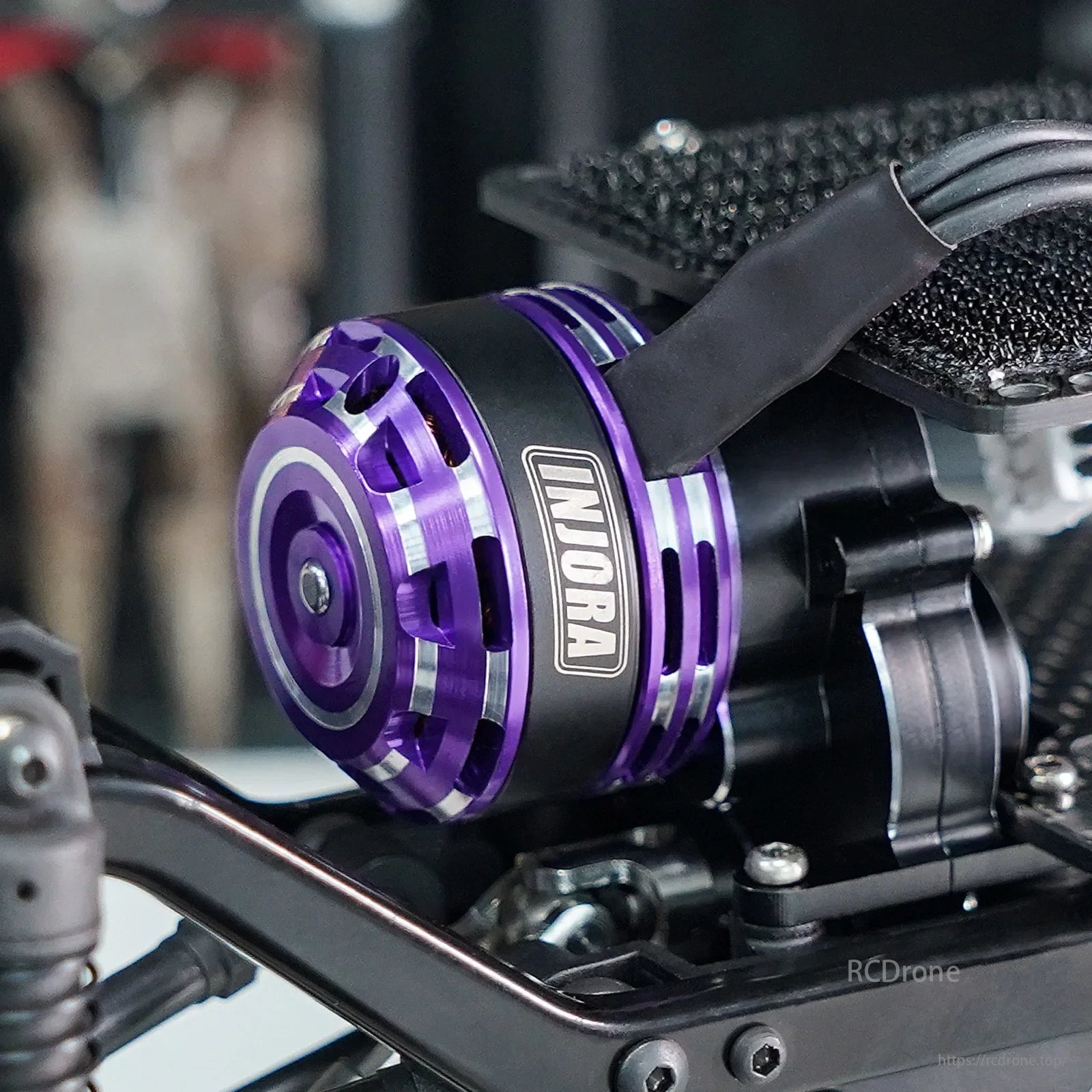 INJORA Fat Viper 2204 Motor, Upgrade 1/18 scale RC crawler with INJORA Fat Viper 2204 2400KV brushless motor and aluminum transmission set.