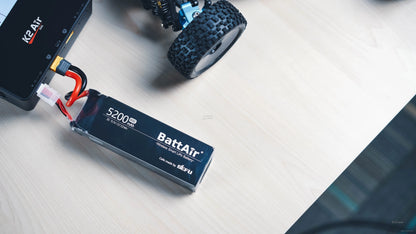 ISDT BattAir Smart 3S 5200mAh 80C LiPo Battery, ISDT BattAir 3S 5200mAh 80C LiPo battery with XT60 and balance lead connected to a charger