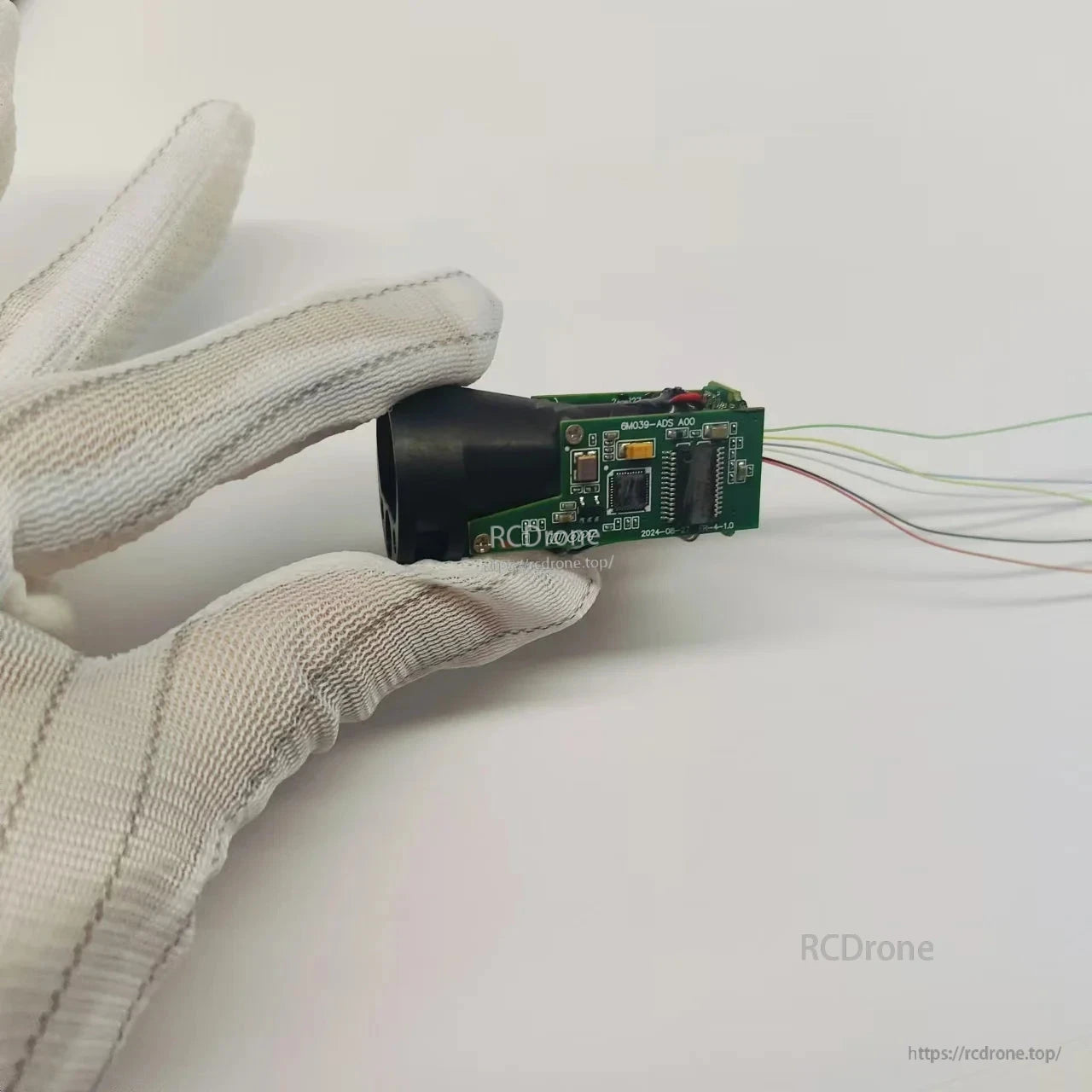 JRT Lidar Distance Sensor, JRT TC2X Lidar sensor operates at 3–5V, 905nm wavelength, with UART-TTL interface and 0.1–2000m range for accurate distance measurement.