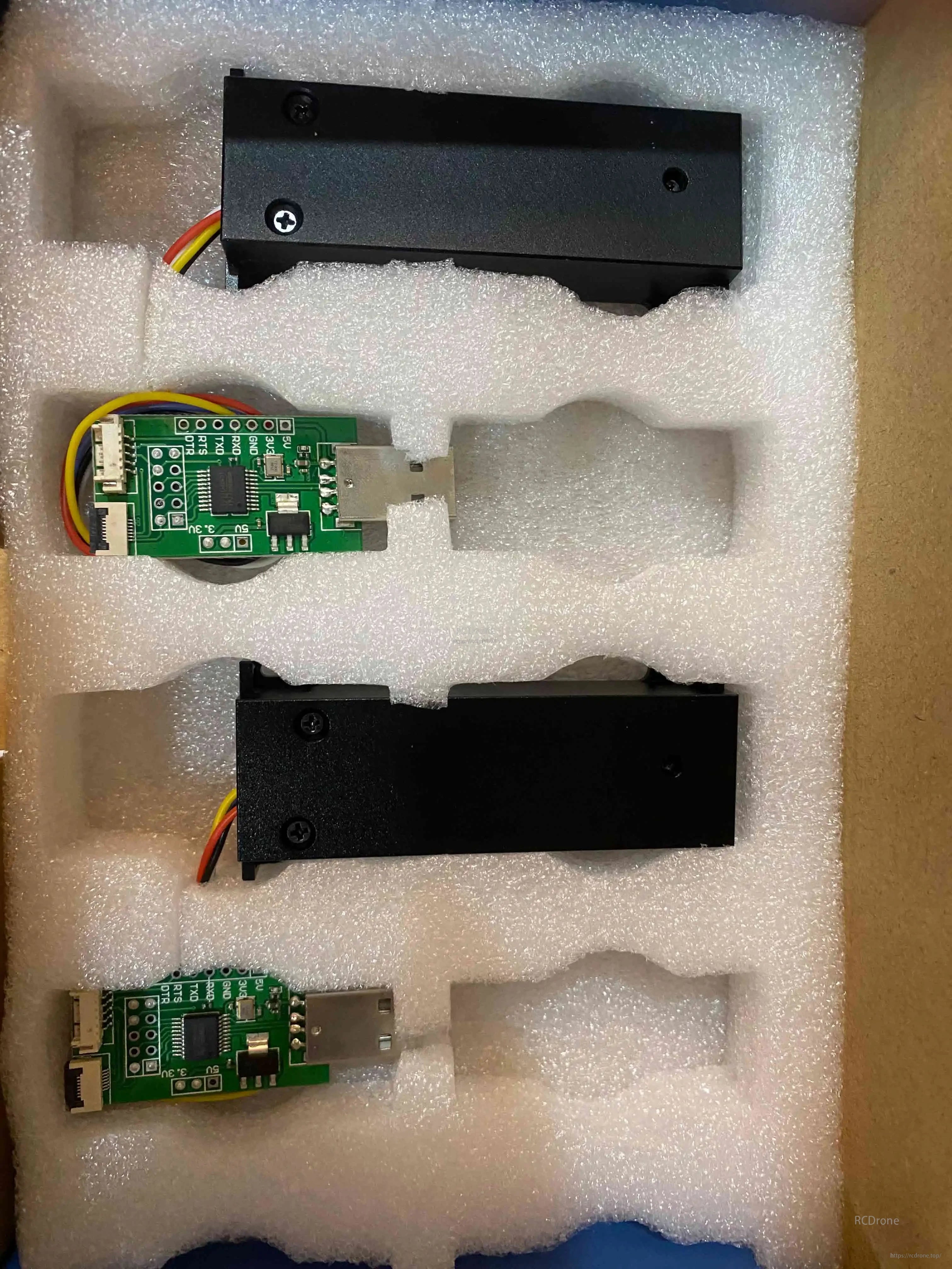 JRT S95 Laser Sensor, Miniaturized Laser Distance Sensor for distance measurement, with measuring range 0.03-10m, accuracy +/-1mm, and voltage supply DC 5-32V.