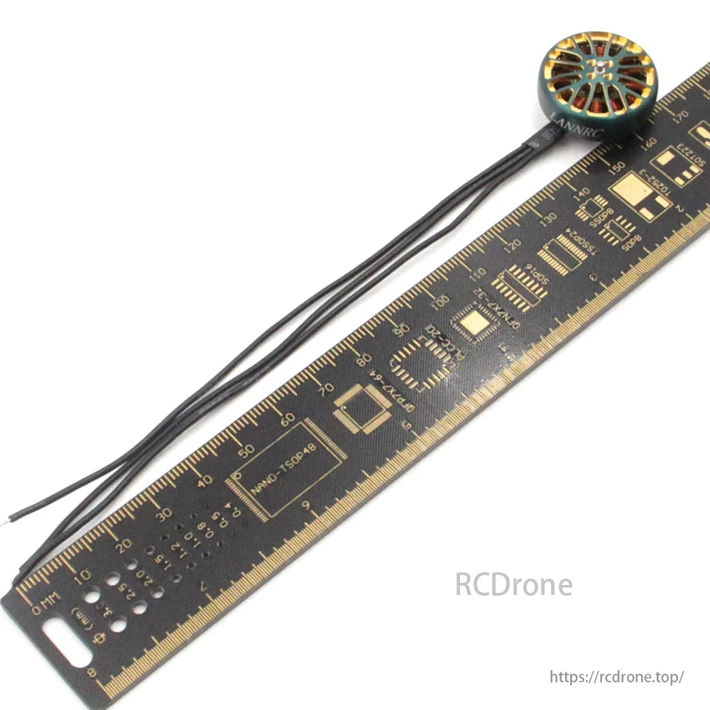 The LANNRC 2004 PLUS Brushless Motor is a lightweight and powerful option for 3.5-5 inch FPV drones.