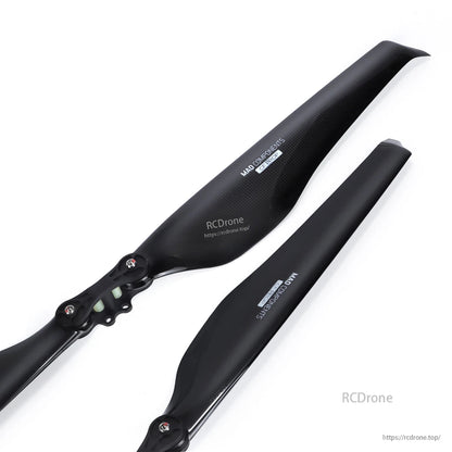 MAD FLUXER Pro glossy carbon fiber folding propeller blades in black with folding hub hardware