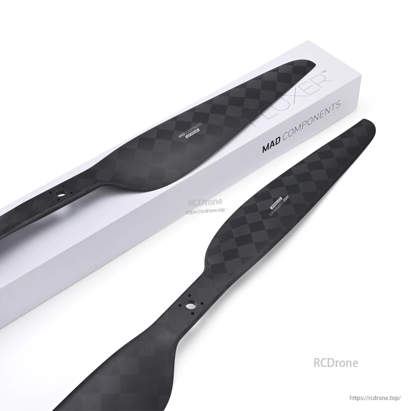 MAD CB2 PRO 30x10.5 in Carbon Fiber Propeller, Pair of MAD CB2 PRO carbon fiber propeller blades with diamond weave finish and pre-drilled mount holes