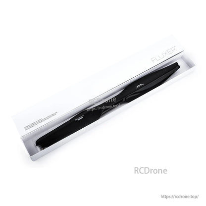 MAD FLUXER Pro Shine 30x10 propeller in clear display box with black blades and FLUXER branding