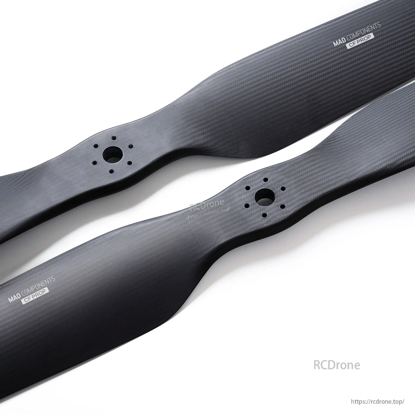 MAD Fluxer Pro 65x18 Inch Propeller, Two MAD Components carbon-fiber propellers with multi-hole hub mounting pattern for 65x18 inch setup