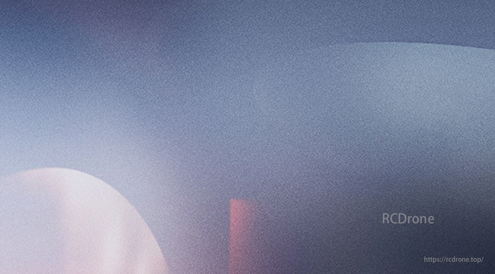 OMPHOBBY M4 RC Helicopter, The M4 has superior maneuverability with a large pitch range and precise cyclic control, suitable for high-speed aerobatics and stable hovering.