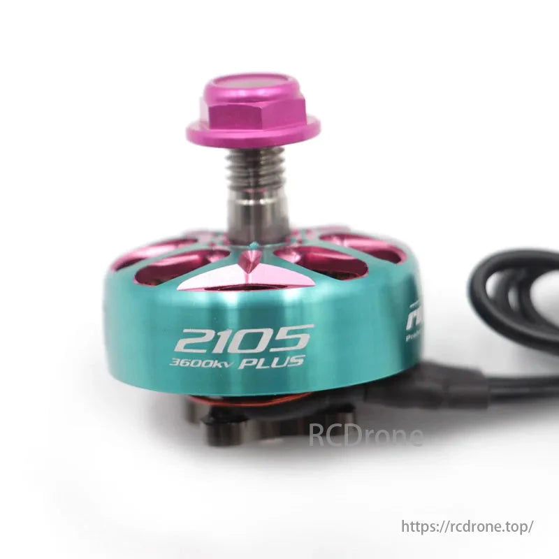 RCINPower GTS V3 2105 Plus brushless motor for 5-inch FPV drones, with 3600KV and ultralight design.
