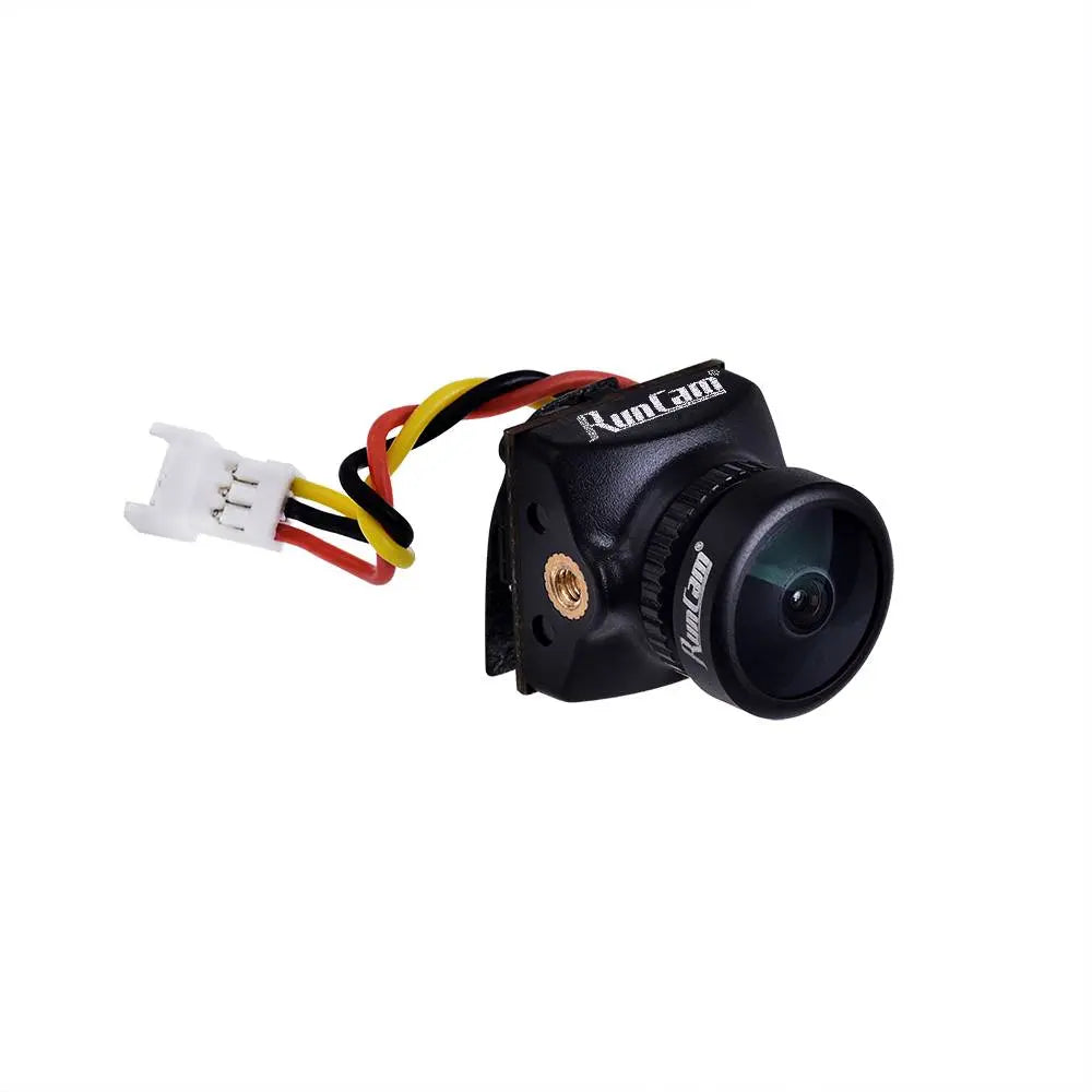 RunCam Nano 2 camera specifications include CMOS sensor, 700TVL resolution, and two lens options with varying fields of view.