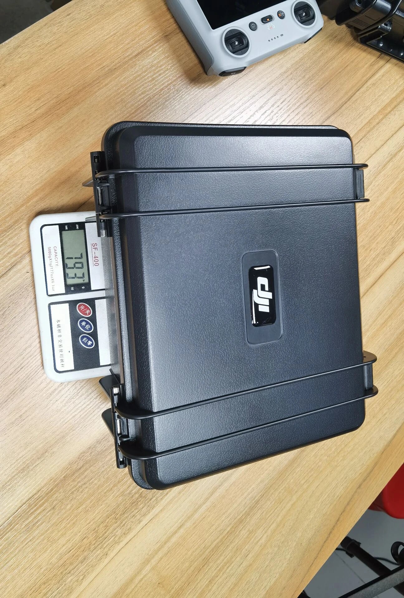 Mini 3 PRO Portable Suitcase Hard Case - Explosion Proof Bag Anti-Collision Waterproof Handbag for DJI Mini 3 Pro Accessories 22 Mini 3 PRO Portable Suitcase Hard Case SPECIFICATIONS Brand Name :