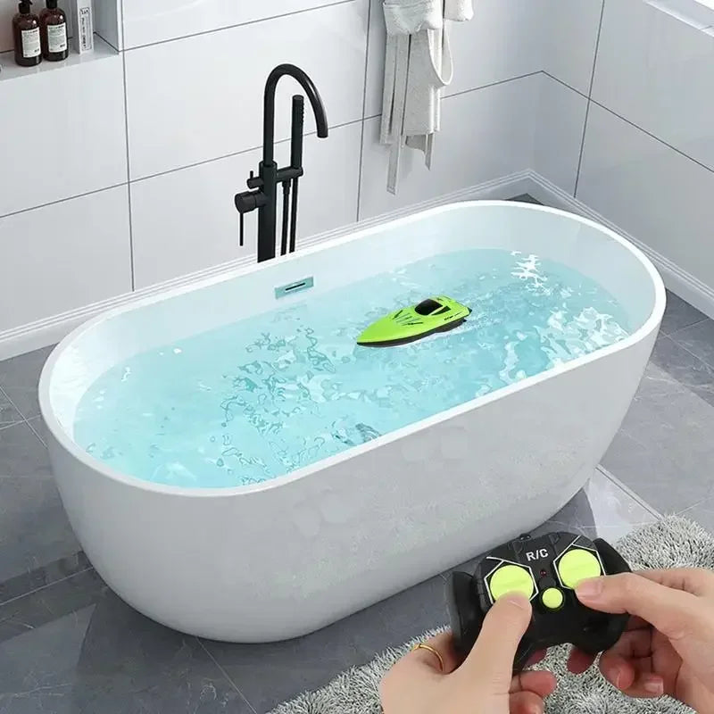 RC Boat for Kids, Waterproof Double‑Propeller Remote Control Boat, 2.4G Pool/Bath Toy, ABS, AA Battery Powered