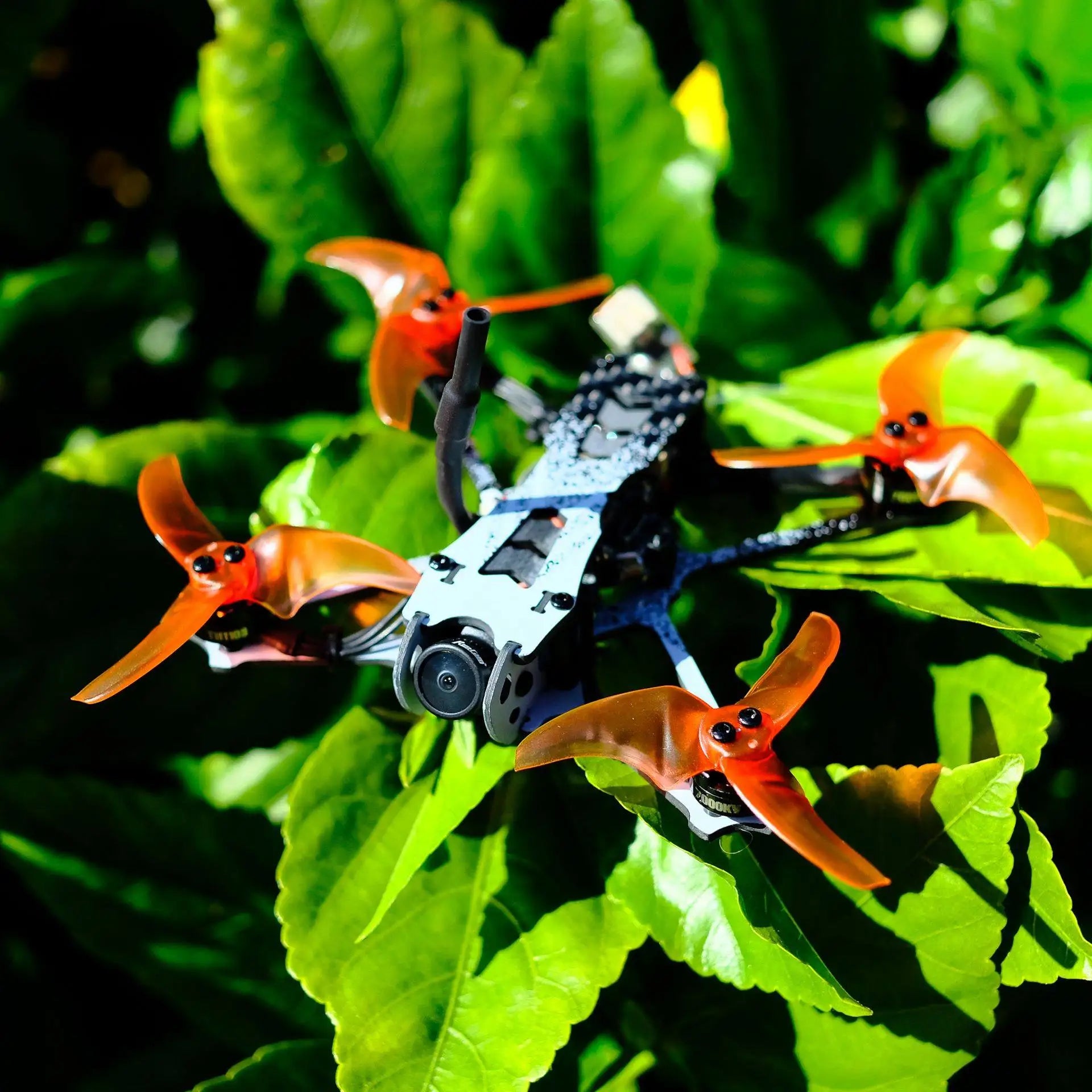 EMAX Tinyhawk Freestyle - 115mm F411 2S 1103 7000KV Brushless Motor 2.5Inch Fpv Racing Drone BNF 20 EMAX Tinyhawk Freestyle, familiarize yourself with local laws before flying Tinyhawk Freestyle .