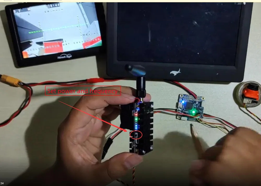 TS582000 5.8Ghz 2W VTX, Wiring scheme 2: It is suitable for 5-25v wide voltage camera .