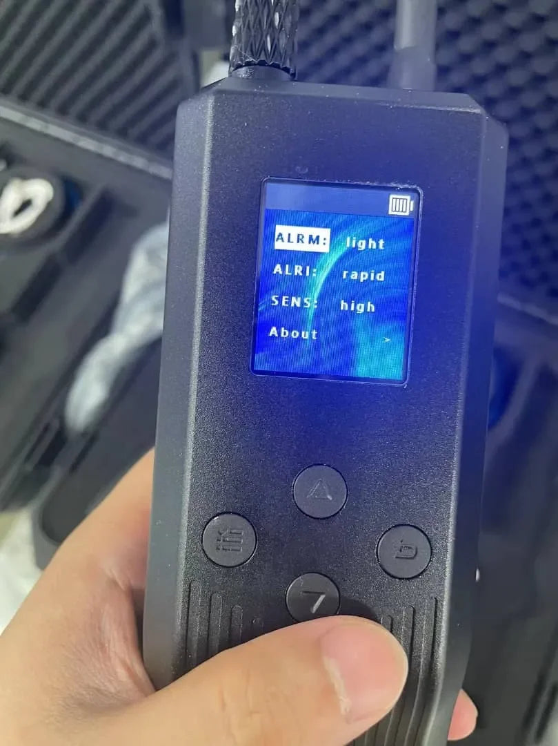 5 Band 2-3KM Wearable Drone Detector, 0 Hight AlRI Tapid SENS high Abouti ALRM