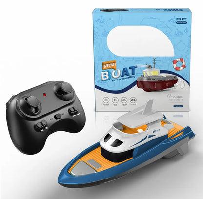 WLtoys S820 RC Boat features dual motors, 4 channels, and a range of 50 meters.