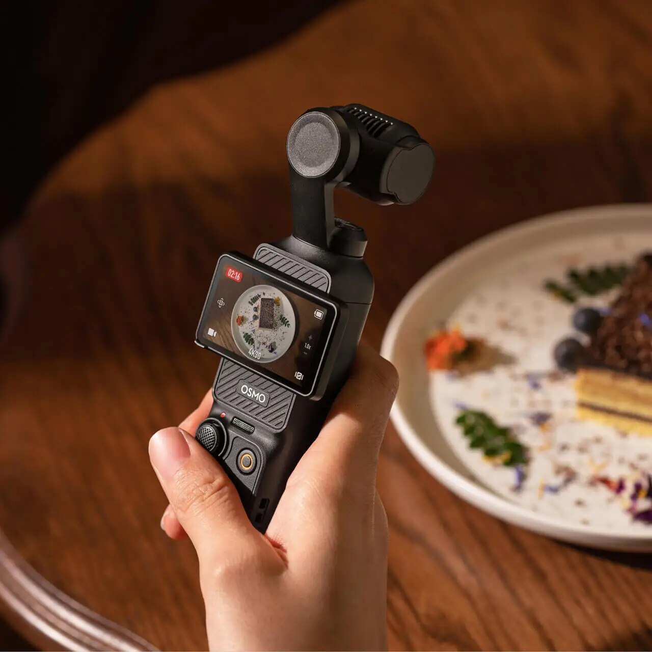 DJI Osmo Pocket Vlogging Camera with 1'' CMOS&4K/120fps Video
