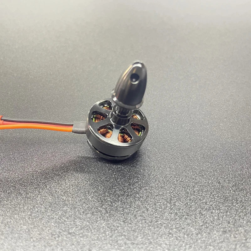 QIDI550 RC Plane Parts Brushless Motor 3PCS 7.4V 600mAh Battery Receiver Propellers USB cable Remote Control Accessories 18 QIDI550 rc plane parts Brushless Motor 3PCS 7.4V 600