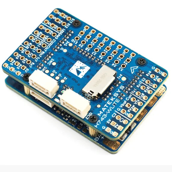 MATEK H743-WLITE, 13x PWM outputs(12+LED) 6x ADC (VBAT,