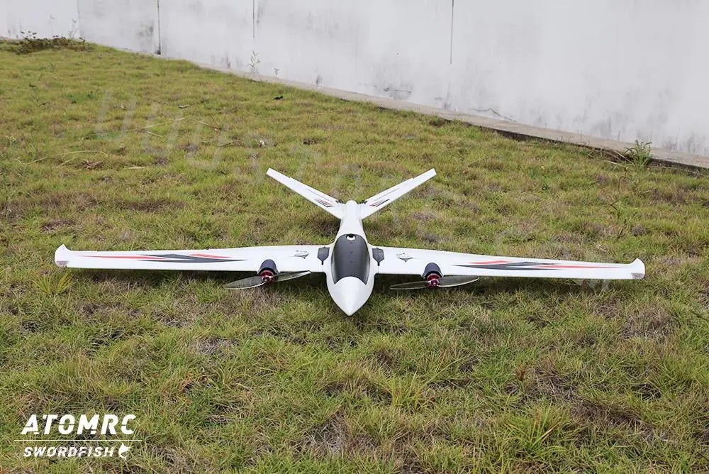 ATOMRC Swordfish, belly wheel and tail skid design protect the bottom of the fuselage from landing .