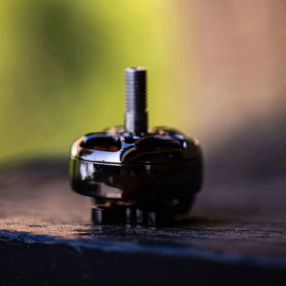 BLDC Max 2807 1300KV 3–6s 7 ″ FPV yarış uçağı için fırçasız motor