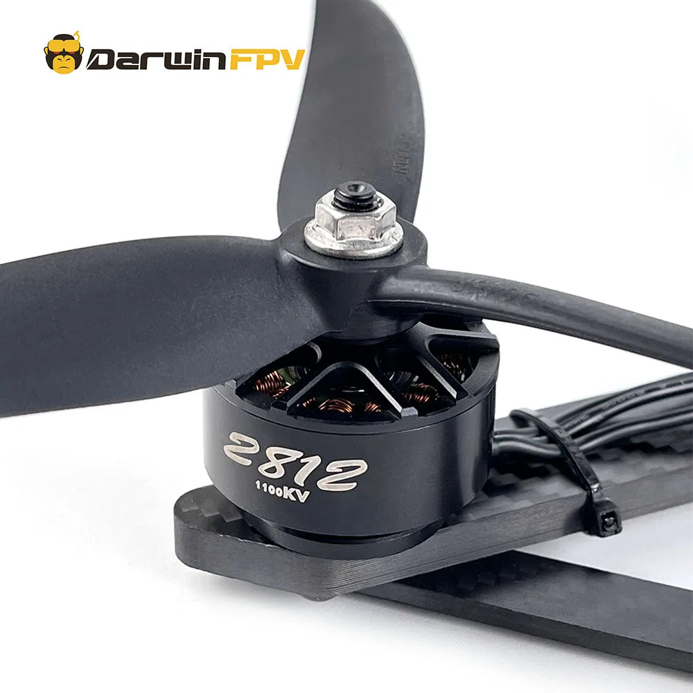 DarwinFPV, The device features 2812 motors, 1000mW analog video transmission, F4 flight control, and 100A ESC.