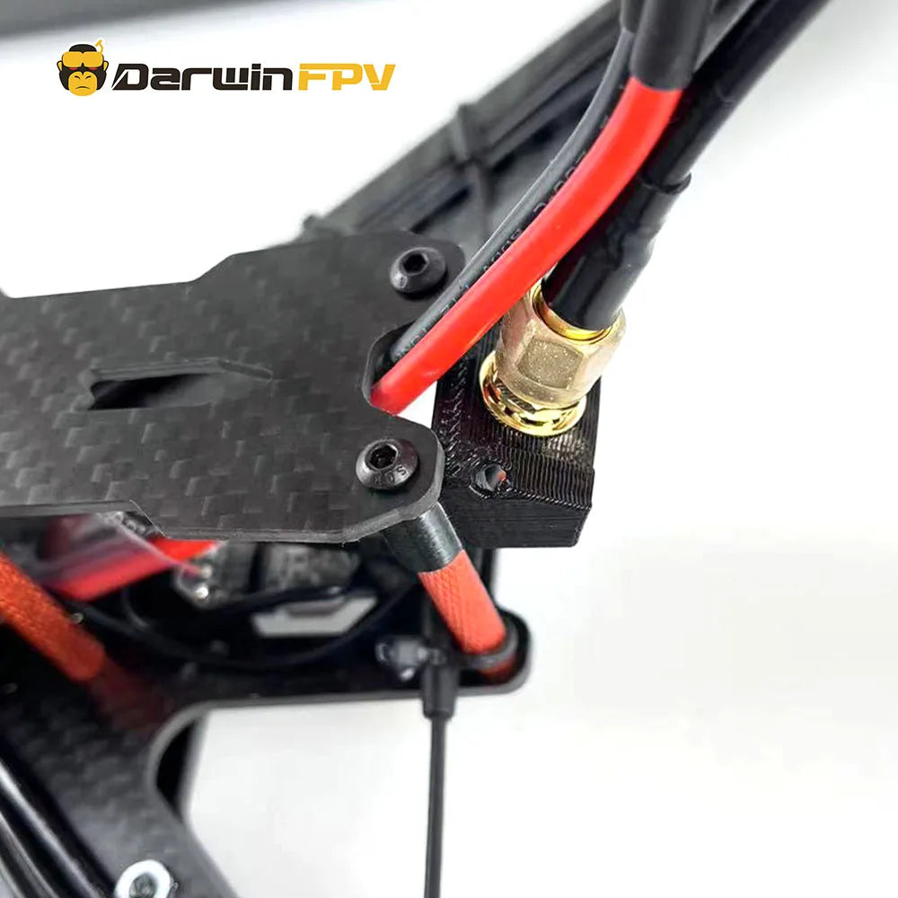 DarwinFPV, Darwin X9 Analog Version: long-range FPV drone with waterproof camera, 3-6S F411 MPU6500 FC and BLHeli_32 ESC.