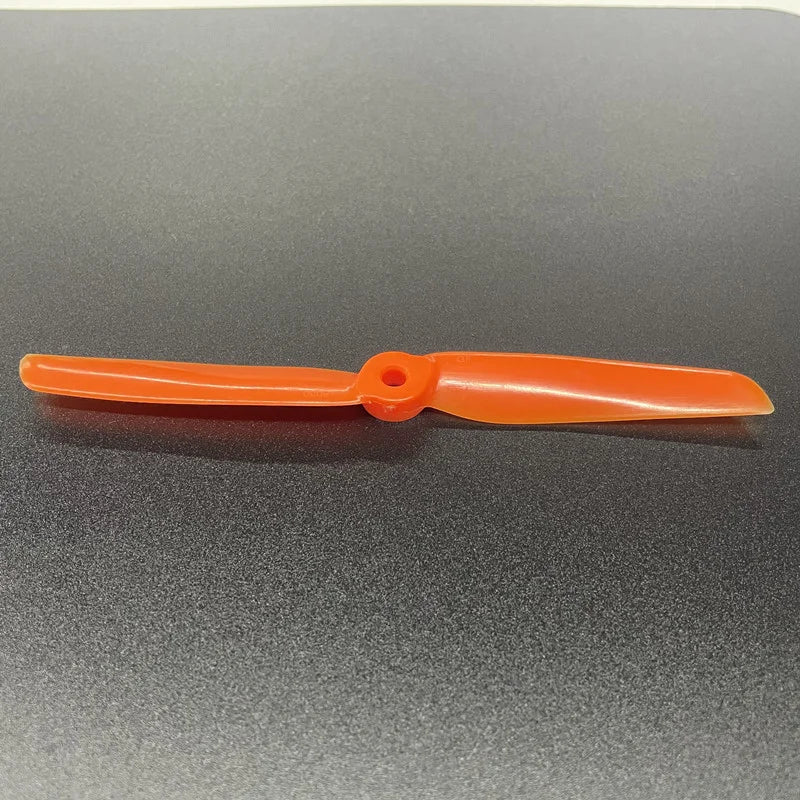 QIDI550 RC Plane Parts Brushless Motor 3PCS 7.4V 600mAh Battery Receiver Propellers USB cable Remote Control Accessories 22 QIDI550 rc plane parts Brushless Motor 3PCS 7.4V 600