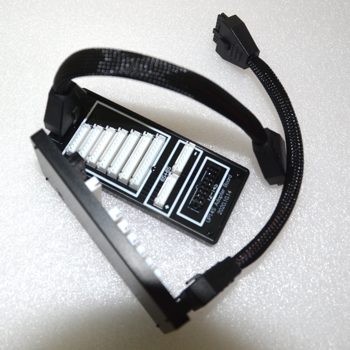 Плата розширення UP14S підтримує 6S-14S, 6S+6S до 12S. Чорна плата-адаптер для балансувальної зарядки.