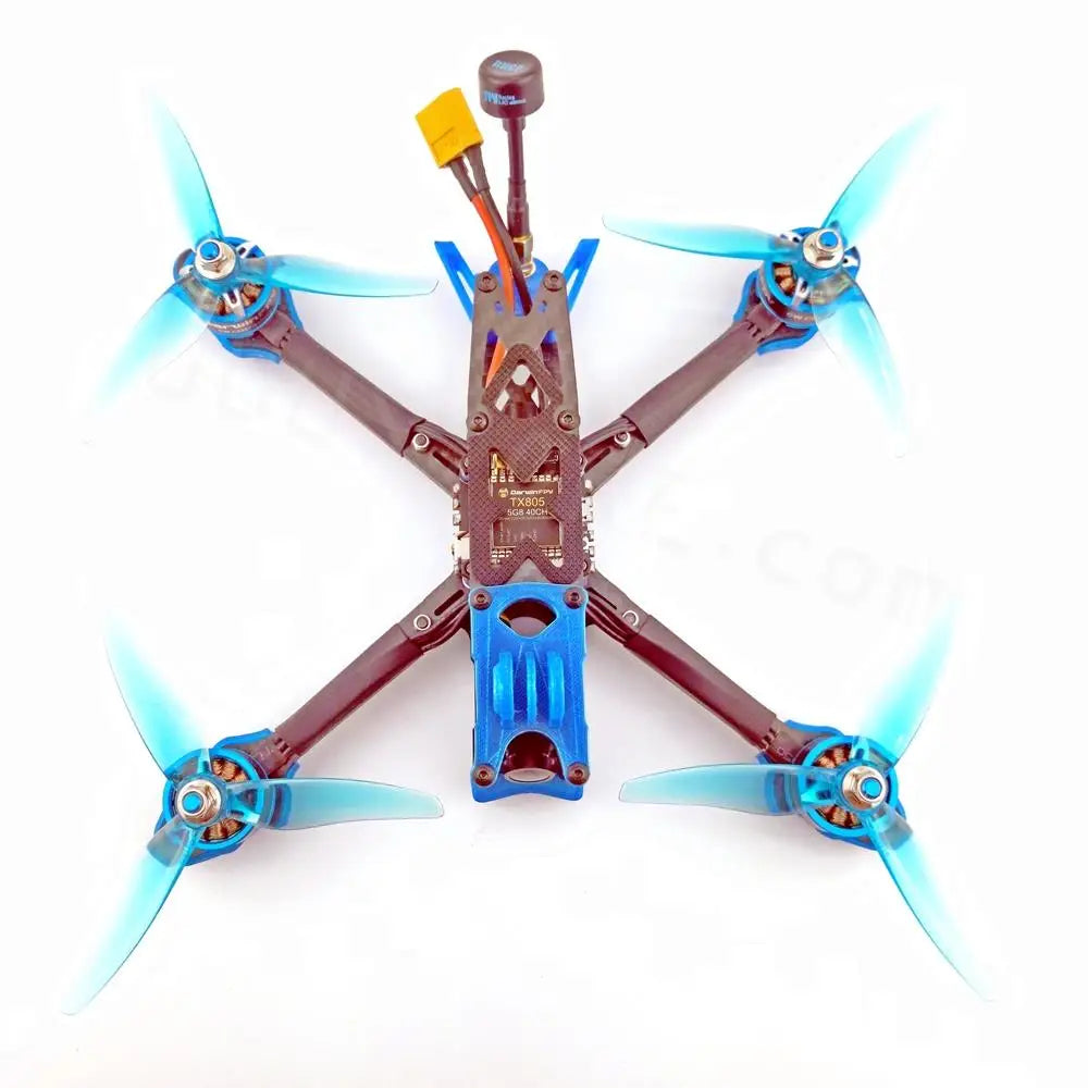 DarwinFPV Darwin240 FPV Drone, this review will provide you with a comprehensive analysis of the drone's composition, functions,