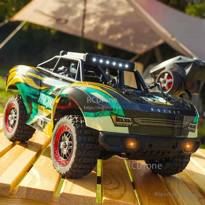 SCY 18103 PRO 1/18 RC Car, The lighting system has an LED headlight and two roof lights that can be set to constant, slow flash, or fast flash modes.