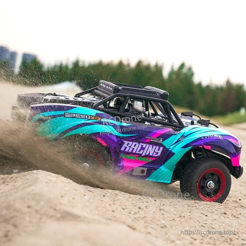 SCY 18103 PRO 1/18 RC Car, Aluminum alloy chassis reinforcing sheet improves protection.