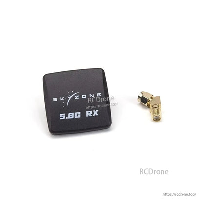 SKYZONE 5.8G RX patch antenna face with detachable right-angle SMA adapter beside it