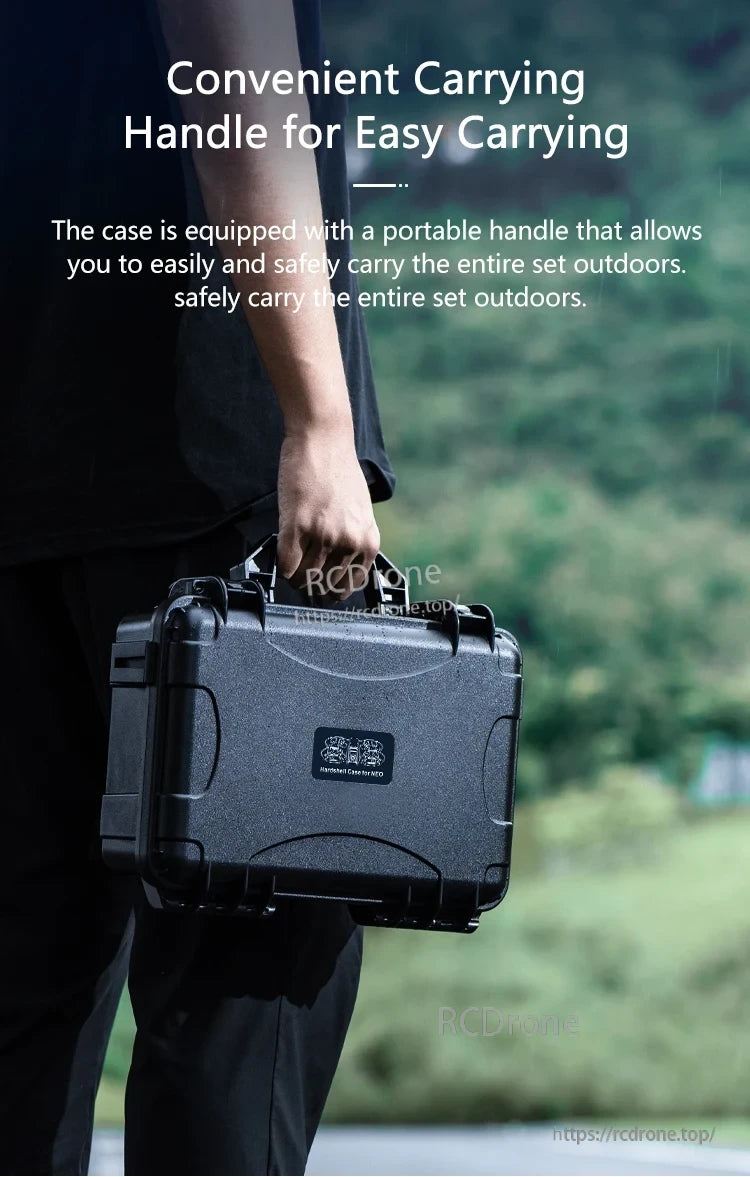 STARTRC DJI NEORC Waterproof Case, The waterproof case has a carrying handle for safe outdoor transport.