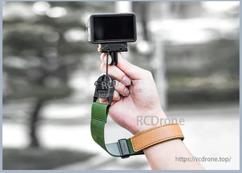 STARTRC Pocket 3 Wrist Strap, This bag has a quick-release connection, soft lining, and durable wear-resistant leather.