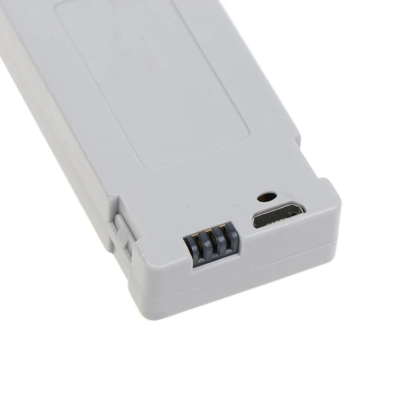 Lithium battery equipped with a plastic housing, which can protect the battery