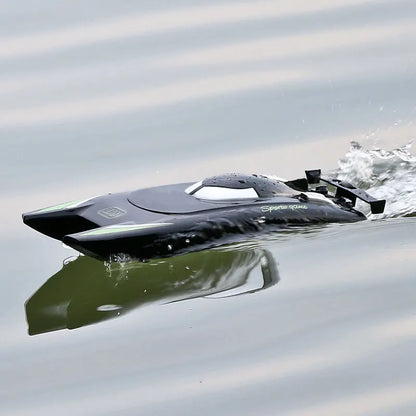 HGCYRC 805 RC Boat 2.4G Dual‑Motor Waterproof Speedboat, 30 km/h, 32×9.5×5.5 cm, 7.4V 650mah, 25‑min runtime