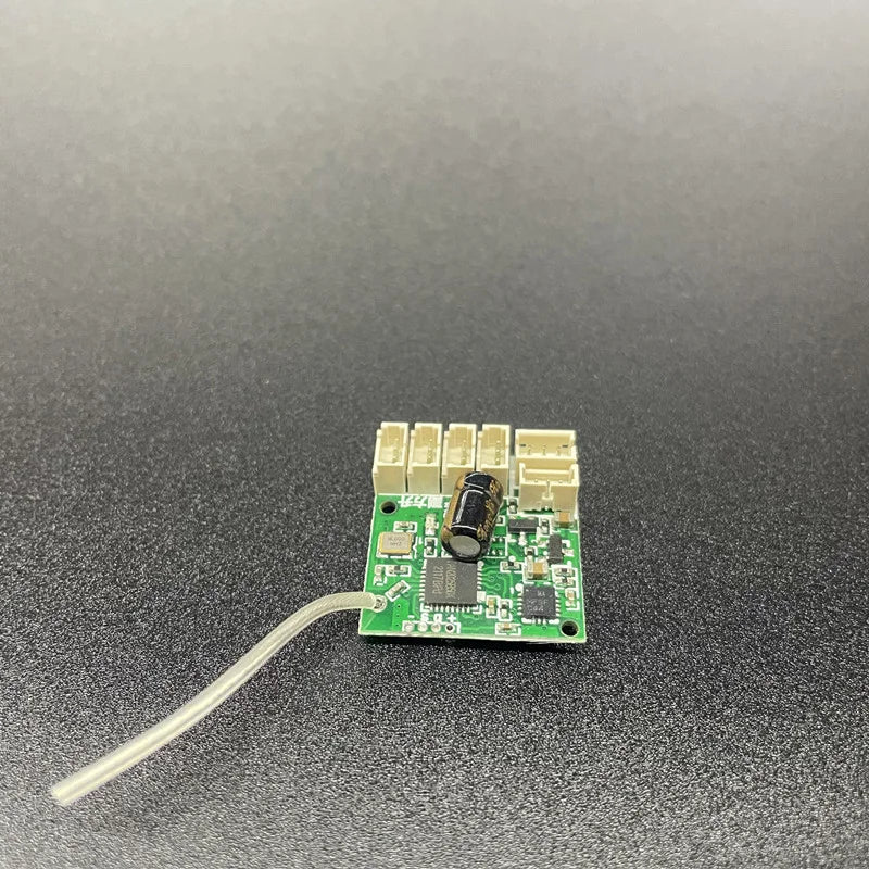 QIDI550 RC Plane Parts Brushless Motor 3PCS 7.4V 600mAh Battery Receiver Propellers USB cable Remote Control Accessories 19 QIDI550 rc plane parts Brushless Motor 3PCS 7.4V 600