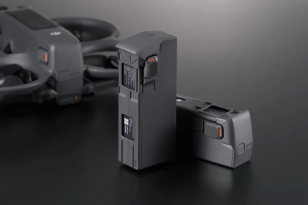 DJI Avata 2 Flight Intelligent Battery, Battery specifications for Li-ion battery with 145g weight, standard voltage, and charging details.