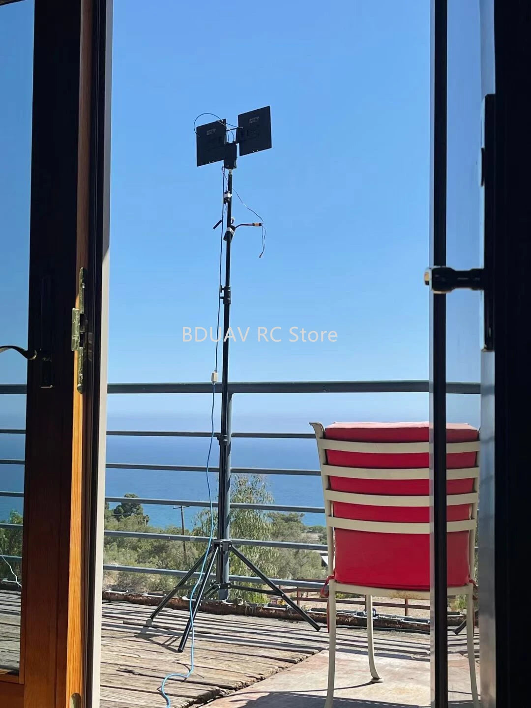 SIYI HM30 Transmitter - Full HD Digital Video Link Radio System Transmitter Remote Control OLED Touchscreen 1080p 60fps 150ms FPV OSD 30KM 19 SIYI HM30 Transmitter, sommetimes have a little delay due to the weekend or holiday .