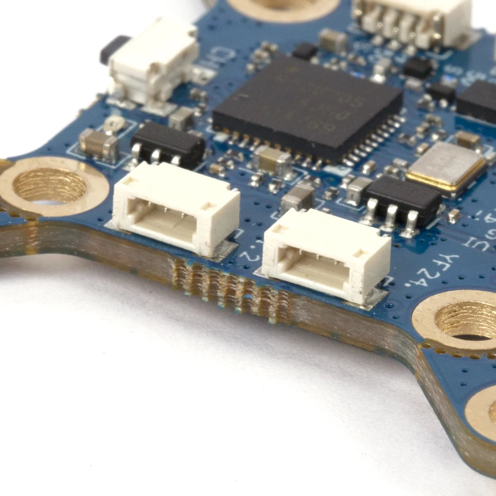 iFlight SucceX- RACE VTX 25mW Non-adjustable with MMXC connector for FPV parts 9 iFlight SucceX- RACE VTX, short press CH button to switch the frequency table, and change the color of the LED light strip