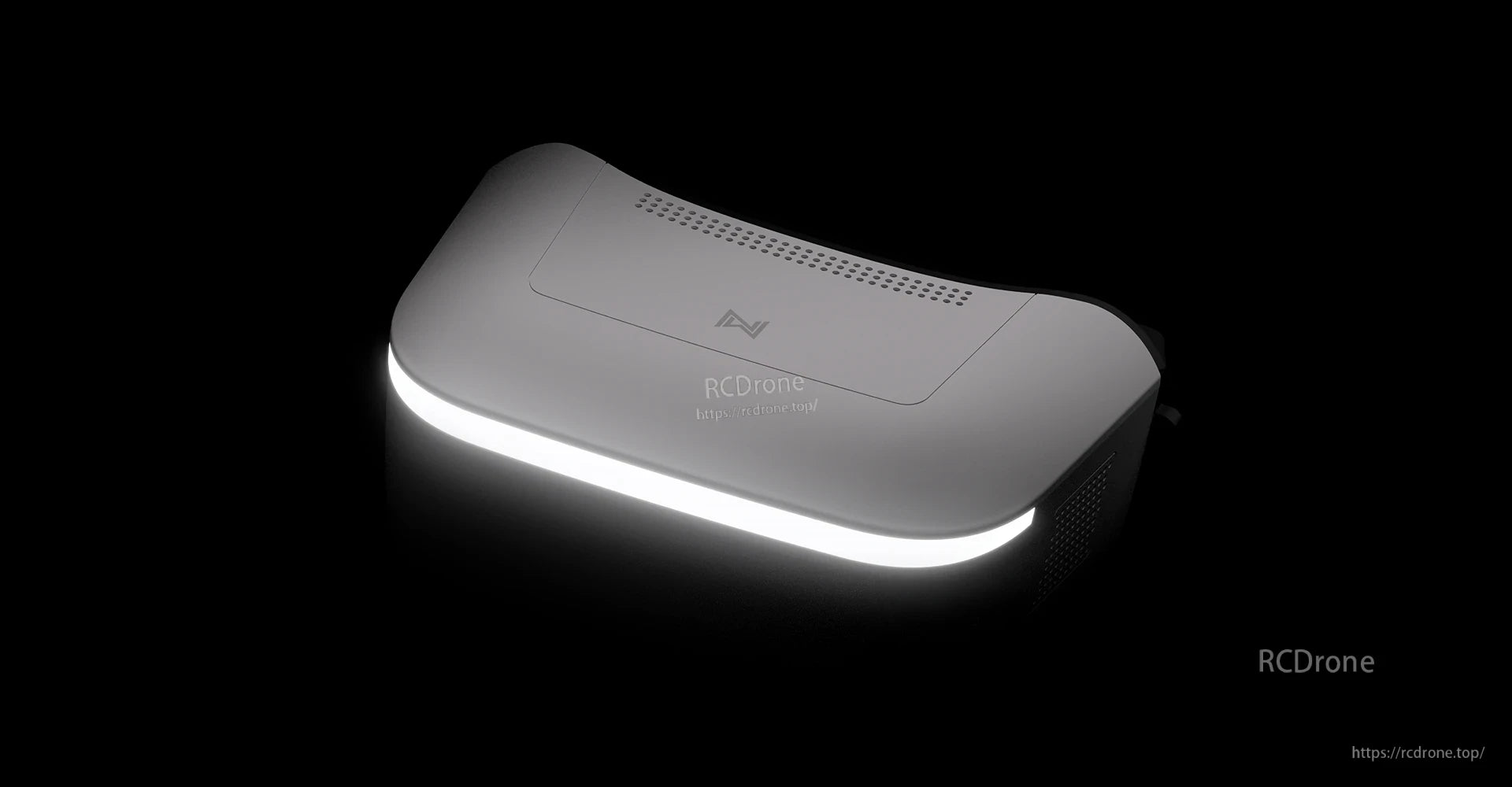 Walksnail Avatar HD Goggle, Micro SD slot for one-touch DVR recording, supporting up to 256GB.