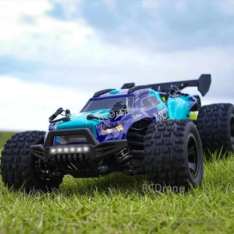 Wltoys 18101 PRO Rc Car, RC car with 2.4GHz frequency, 4WD and off-road capabilities, LED lights, and a range of 80 meters.