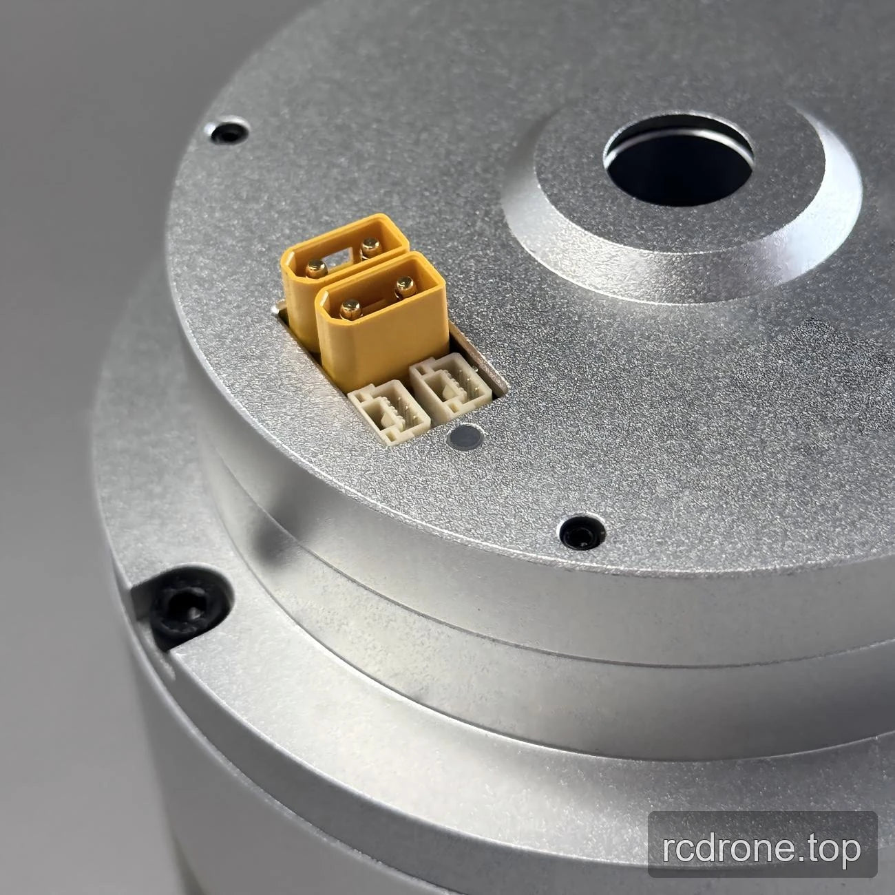 Motor connector panel with yellow power connectors and white signal connectors
