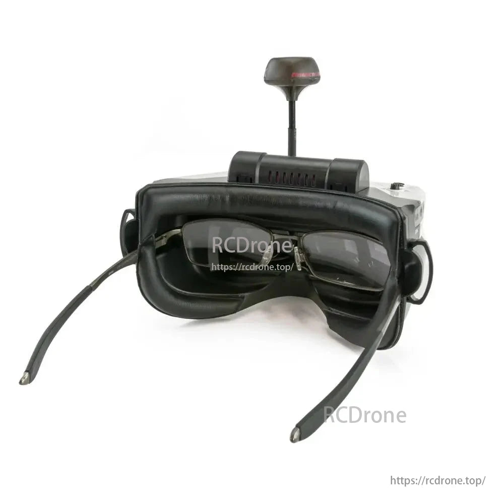 Fat Shark Scout FPV Goggles offer 50° FOV, DVR, Diversity RX, and a built-in battery for analog 5.8GHz FPV.