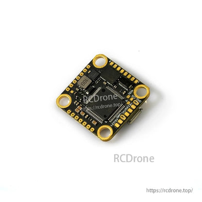 Foxeer F722 Mini V4 Flight Controller, Foxeer F722 Mini V4 flight controller features ICM42688, STM32F722RET6, 20x20mm size, supports 2-6S LiPo, includes 5V/2.5A BEC and Betaflight OSD.