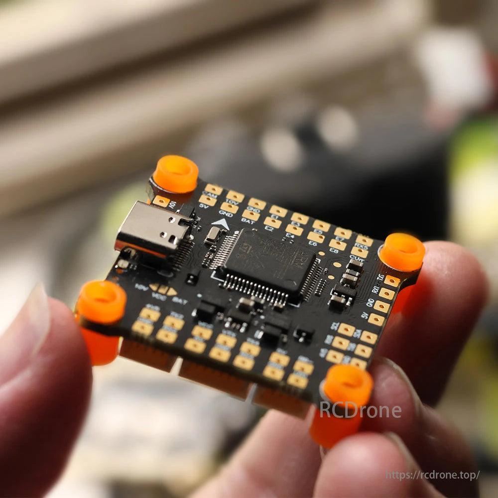 HAKRC F7230 V2 Flight Controller features STM32F722 chip, dual gyro, 30.5×30.5mm size, and supports 2S-6S batteries for FPV drones.