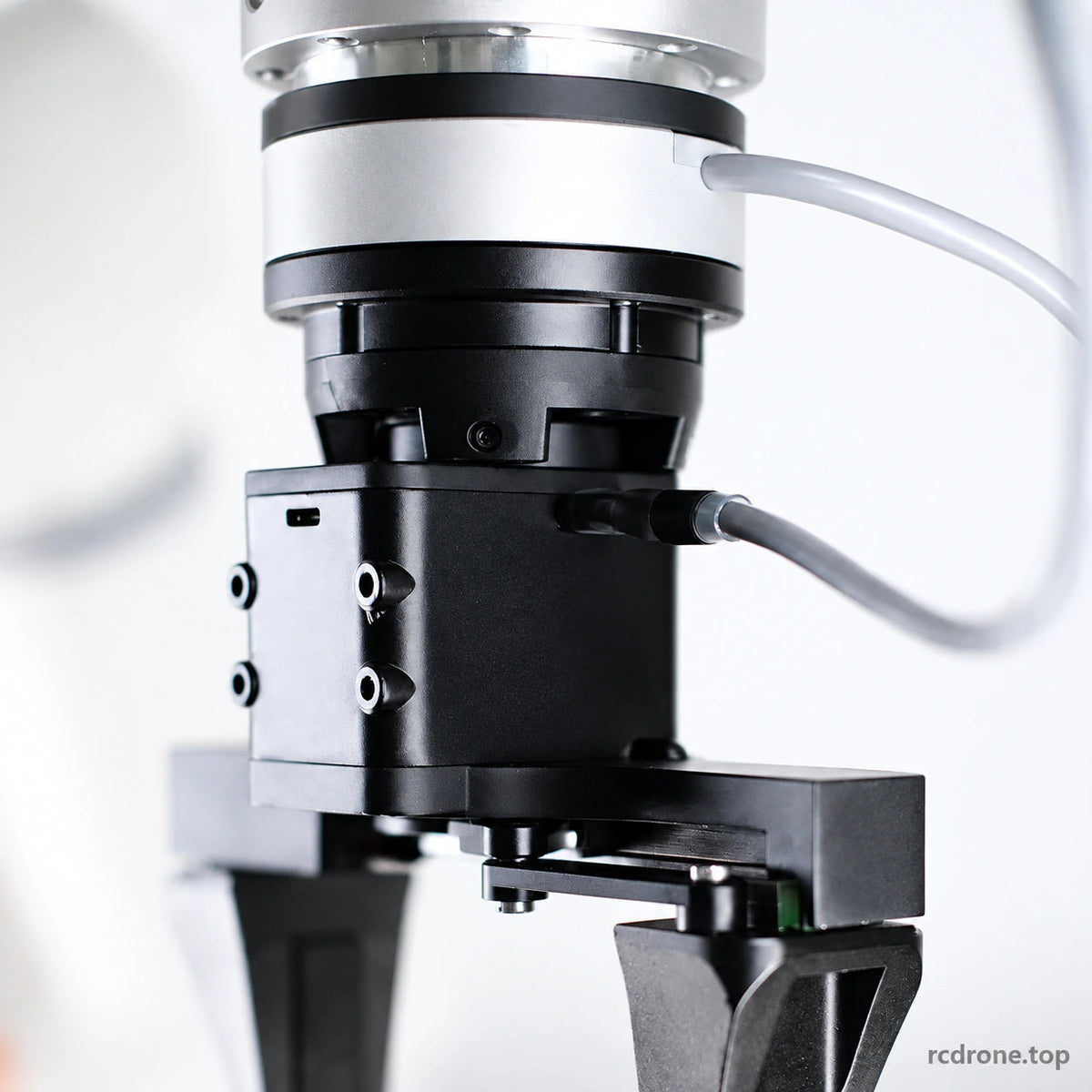 Tactile gripper and wrist-sensor assembly close-up