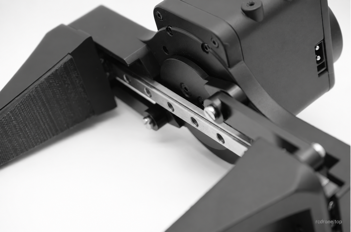 TG98 gripper jaw and linkage close-up